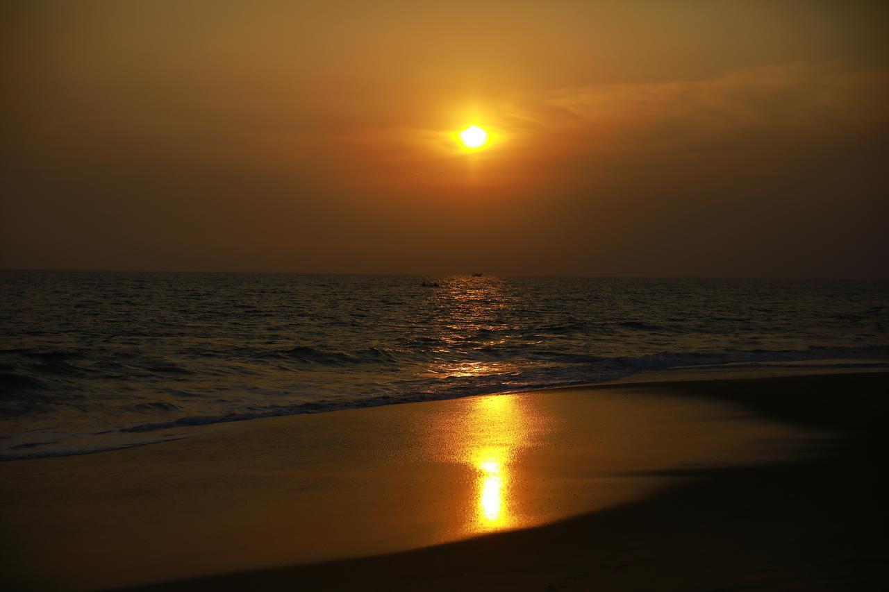 Отель Nikki'S Nest Vizhinjam Экстерьер фото